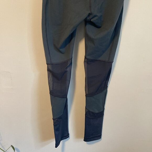 CALIA by Carrie Underwood Charcoal Gray High Rise Leggings Size Small - Picture 6 of 8